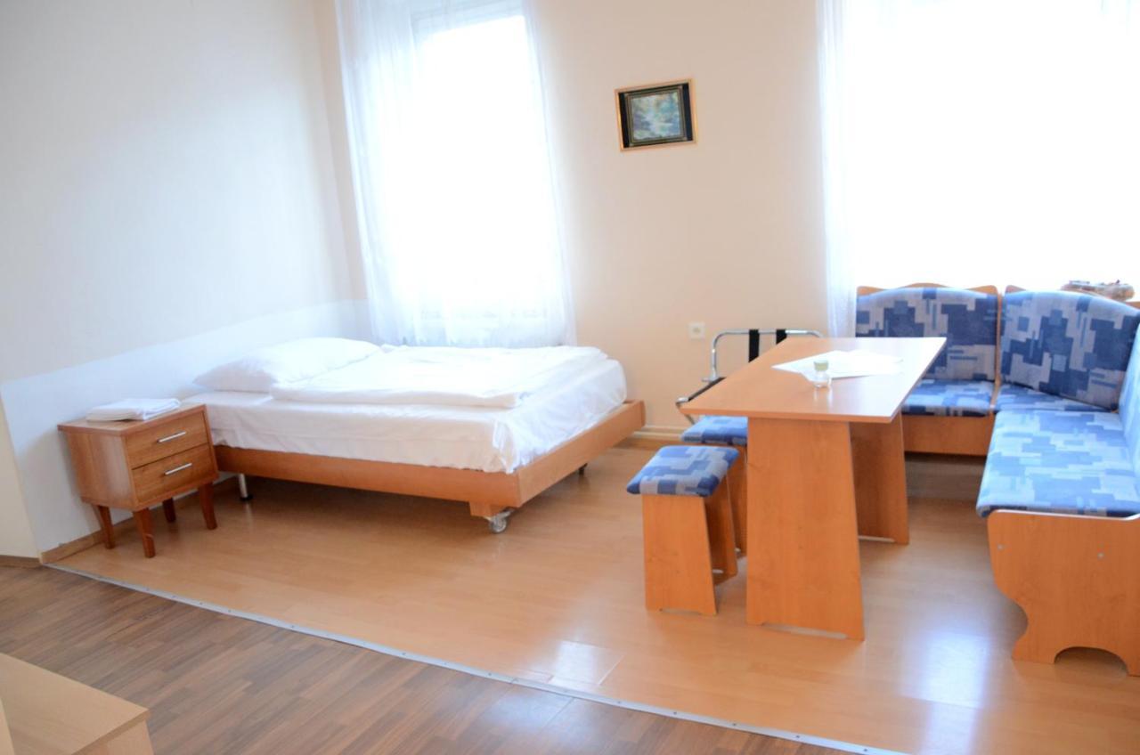 Penzion Mlynicky Dvur Červená Voda المظهر الخارجي الصورة